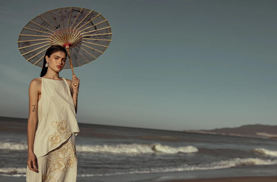 Elegancia Atemporal con Diseño Español
